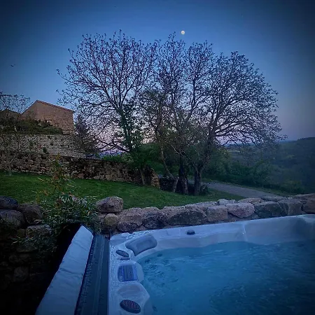 Maisonnette Jardin Jacuzzi Au Coeur De Chambles Exterior foto